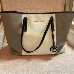 Michael Kors tote